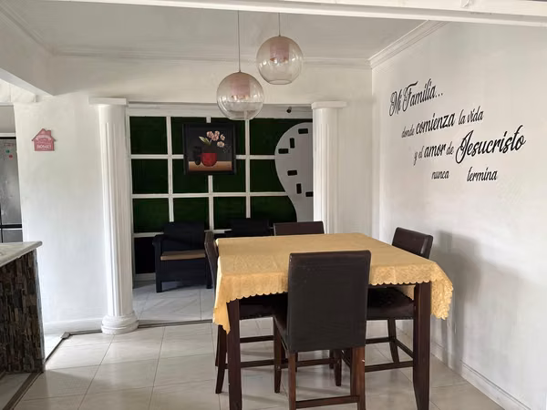 CASA EN VENTA EN VILLAS DEL MEDITERRANEO DON BOSCO REMODELADA (CAMRO)