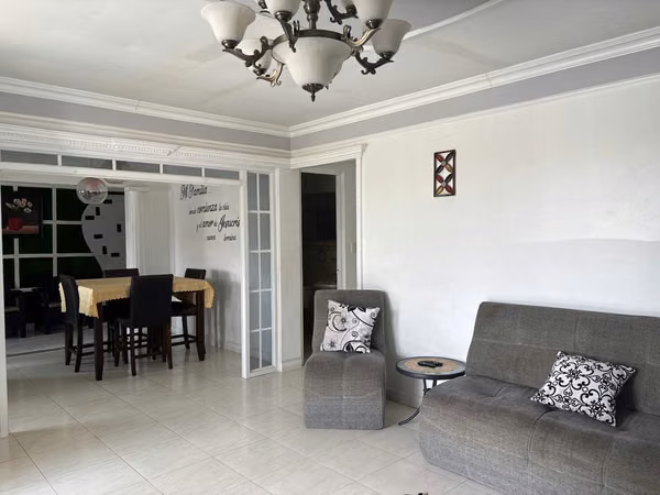 CASA EN VENTA EN VILLAS DEL MEDITERRANEO DON BOSCO REMODELADA (CAMRO)