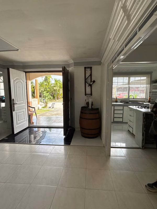 CASA EN VENTA EN VILLAS DEL MEDITERRANEO DON BOSCO REMODELADA (CAMRO)