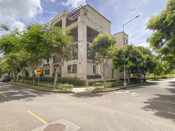 apartamento en venta en River Valley