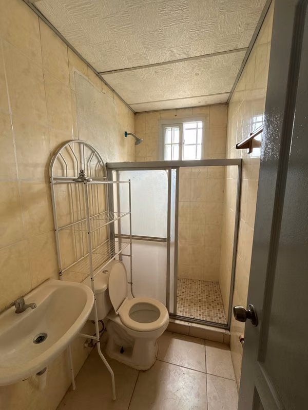 ¡Oportunidad única en Buena Vista, Tocumen! CASA +2 APTOS EN VENTA