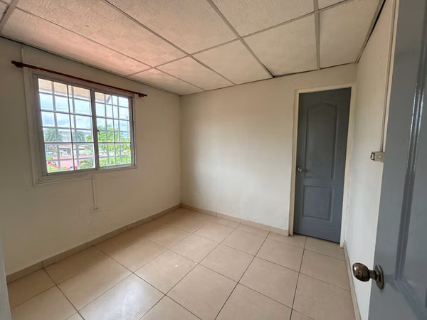 ¡Oportunidad única en Buena Vista, Tocumen! CASA +2 APTOS EN VENTA