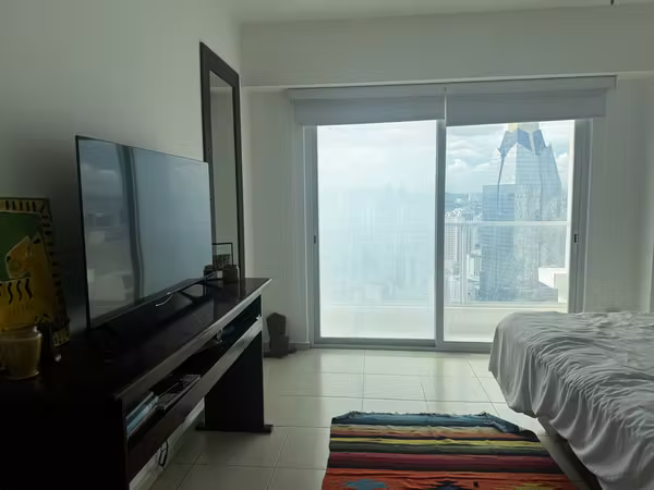 VISTA MAR 114 sq m Remodeled with Balcony 2 Bedrooms + 2baths