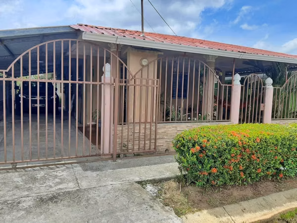 SE VENDE CASA EN PENONOME SANTO DOMINGO