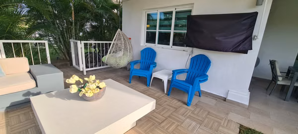 ALQUILO APARTAMENTO. BIJAO. GATUN. PLANTA BAJA. PLAYA. GOLF. PADEL.