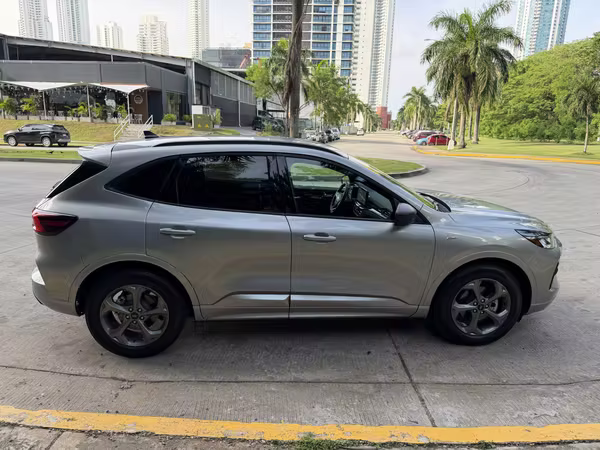 Ford Escape St-Line Edition