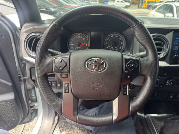 TOYOTA TACOMA 2019