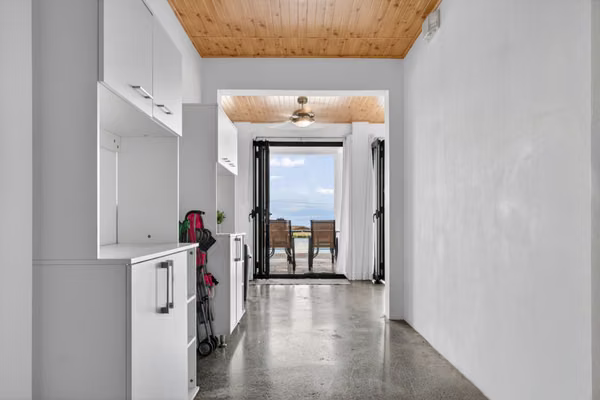 Turnkey Ocean-View Luxury Villa in Sea View Hills, Torio