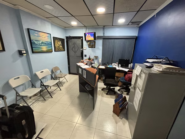 Venta de Oficina en Plaza Aventura, El Dorado