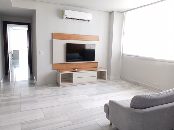 ALQUILER  apartamento de Alto Perfil en THE TOWERS  | Frente al Mar