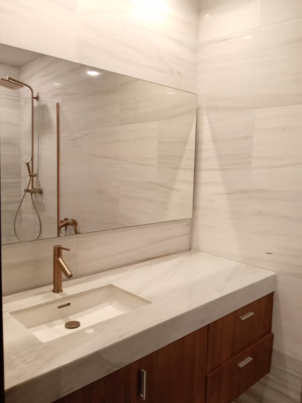 ALQUILER  apartamento de Alto Perfil en THE TOWERS  | Frente al Mar