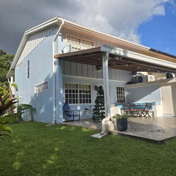 Casa duplex moderna remodelada