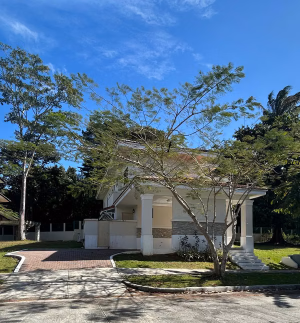 House for sale in Senderos Camino de Cruces, Clayton