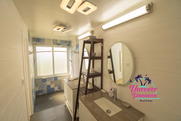 Oceanfront apartment for sale in PH Miramar 1, Farallón, Río Hato, Coclé.