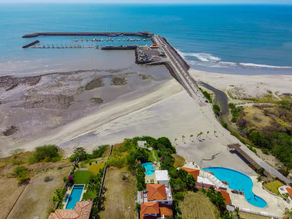 Oceanviews Luxury Apartment at PH Las Olas | Vistamar Golf, Beach &amp; Marina Resort, San Carlos