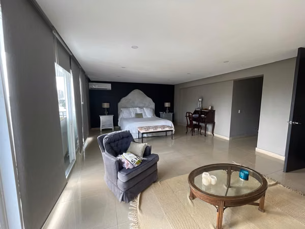 Spacious Apartment for Sale in PH Aileen, El Carmen