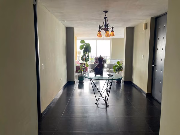 Spacious Apartment for Sale in PH Aileen, El Carmen