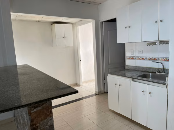 House in Forest of Castilla - 253m2 Built - 4 Rec and 4 Parkings
