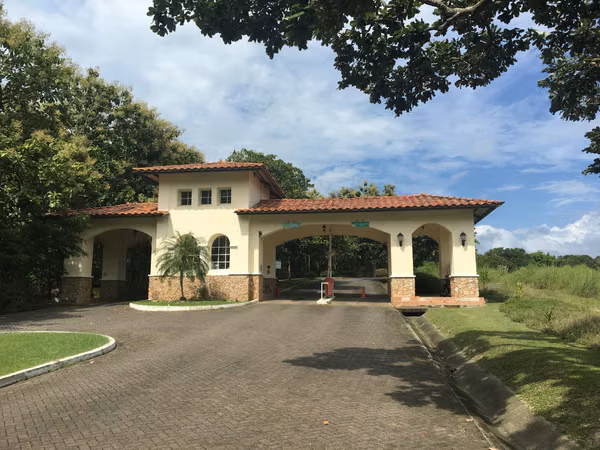 HACIENDA PACIFICA Casa en Alquiler-Amueblada