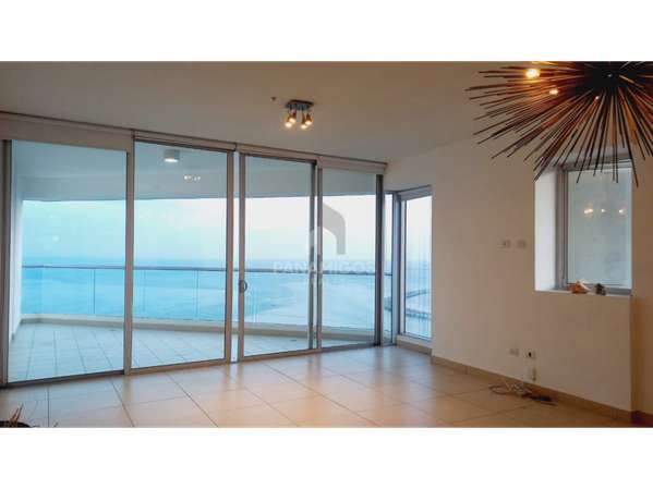 Inversión ideal en Rivage con vista al mar – Avenida Balboa