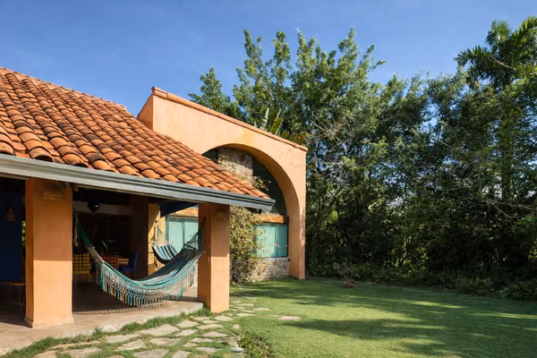 Nearly 1 hectare in Coronado with house and pool | 9,870 m²