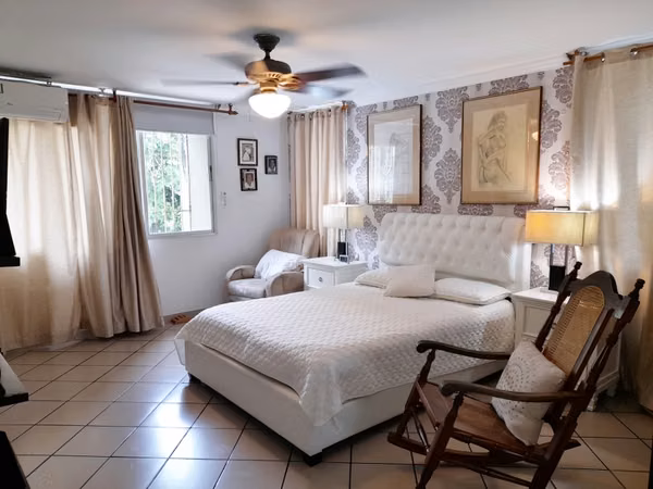 Apartamento en Venta en Marbella Ph Bahia Marbella  # 1523 avd