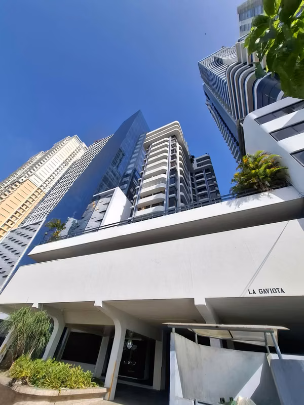 Apartment for Sale on Balboa Avenue, La Gaviota Building, 176 m2