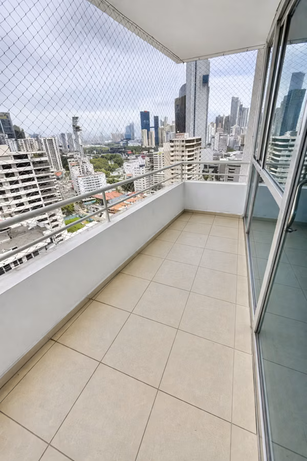 PH Sol Marina | 240m² amoblado | Piso alto | $389,000
