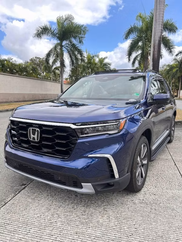 Honda Pilot 2023 touring awd