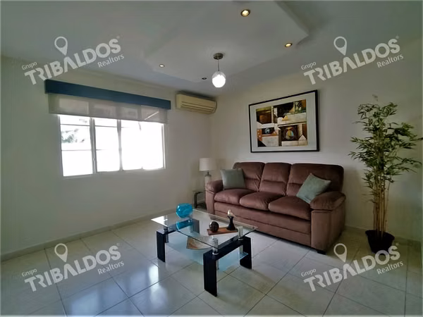 VENTA DE CASA ADOSADA EN  VILLA DE LAS AZORES EN VILLA LUCRE