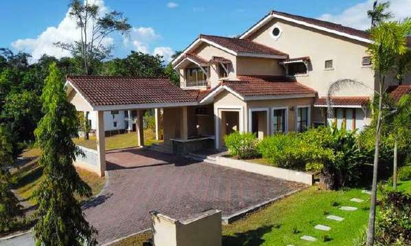 FOR SALE – Elegant Duplex Residence in Premier Gated Community | Camino de Cruces - Clayton
