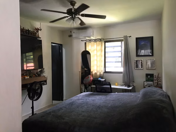 Corner house for sale in San Carlitos (David)