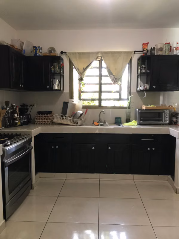 Corner house for sale in San Carlitos (David)