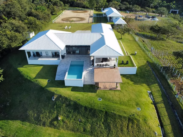 9 Acre Equestrian Estate with Brand-New Luxurious Modern Residence