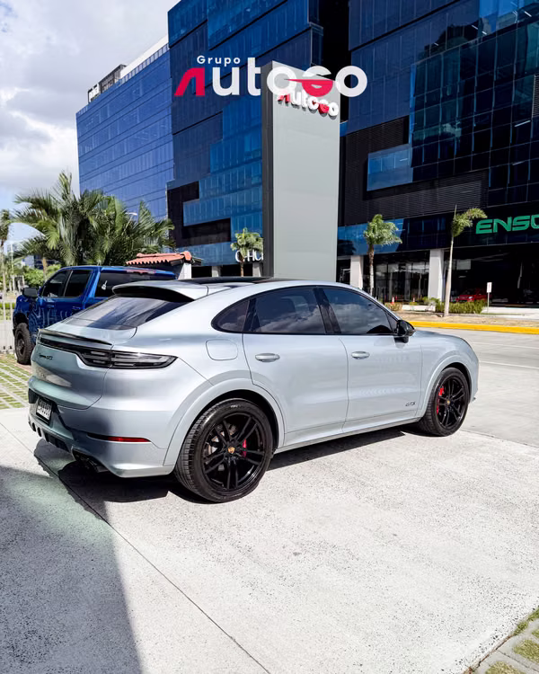 Porsche Cayenne GTS Coupe 2021