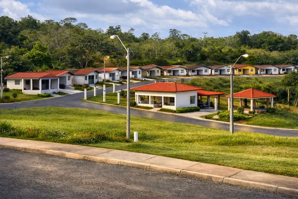 Sale of Residential Project in La Chorrera with 18 Housing and 51 Segregado Lotes