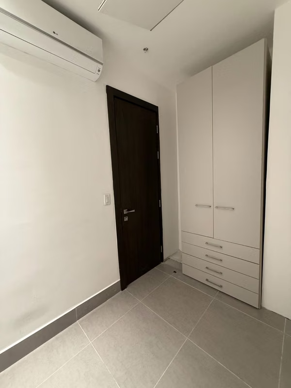 Melissa Foster Luxury rents apartment in PH SEA POINT, Punta Paitilla. MFR1922