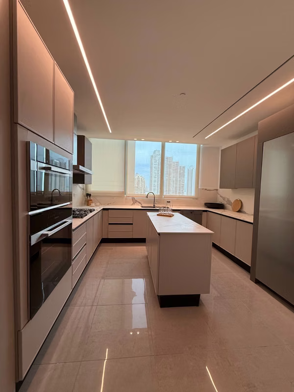 Melissa Foster Luxury rents apartment in PH SEA POINT, Punta Paitilla. MFR1922