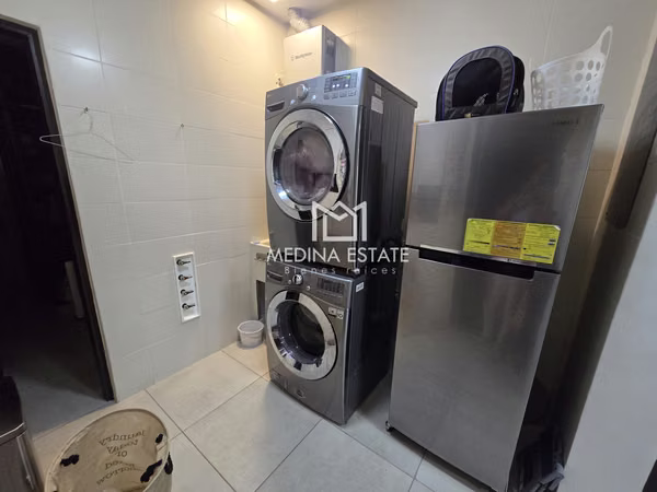 Garden Apartment for Rent in Embassy Club, Clayton, with 4 Bedrooms and a Garden