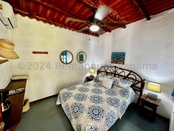 Venta - Spectacular Casa de Playa ante al Mar in Costa Arriba de Colón BDP