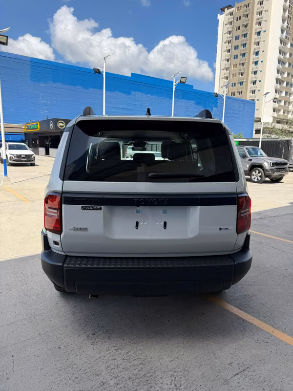 Toyota Prado 2.4T hibrida