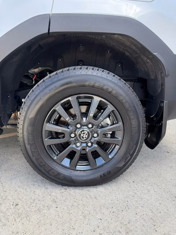 Toyota Prado 2.4T hibrida