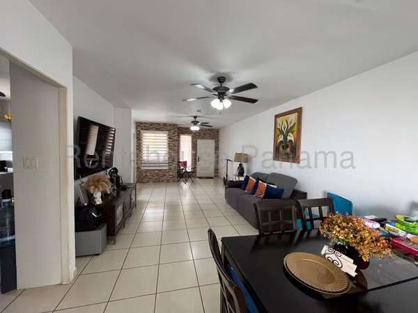 House for sale in Brisas del Golf Augusta, 188 sq m.