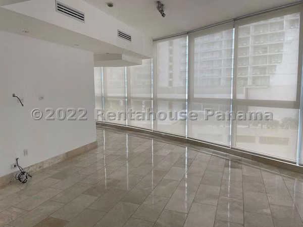 Apartment for sale in Punta Pacifica, Grand Tower Building, 150 sq m.