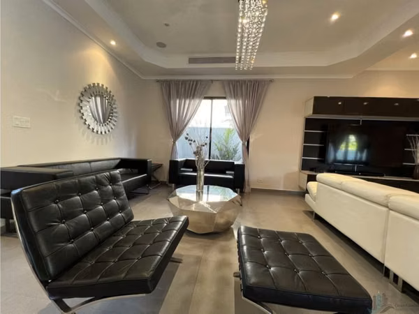 HOUSE FOR SALE IN COSTA DEL ESTE WITH POOL 940MTS CV