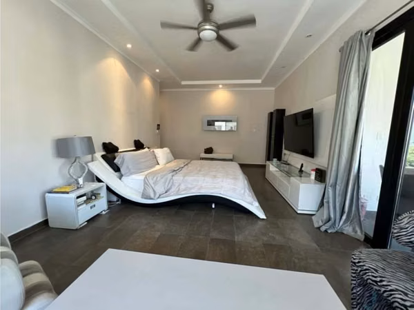 HOUSE FOR SALE IN COSTA DEL ESTE WITH POOL 940MTS CV