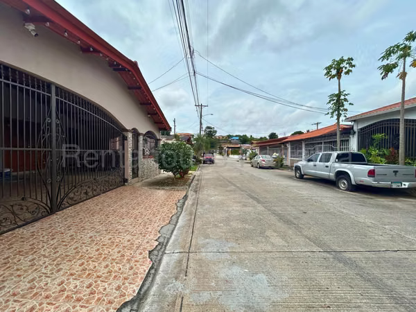 Casa en Venta en Villa Lucre YM