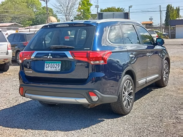Mitsubishi Outlander 2017