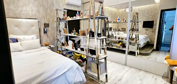 Clayton, Venta de Apartamento Pent-House en Embassy Club con vista al bosque!