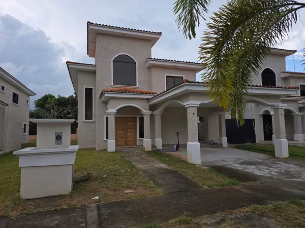 HOUSE FOR SALE CLAYTON 3,594 SF